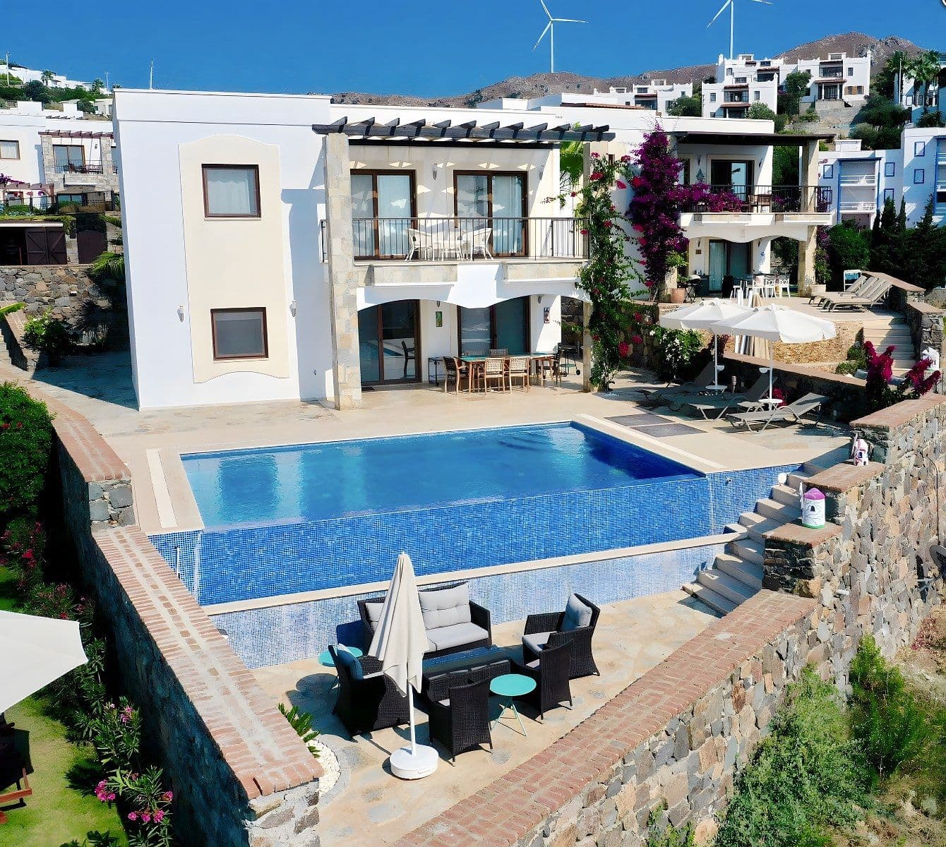 Villa Crystal